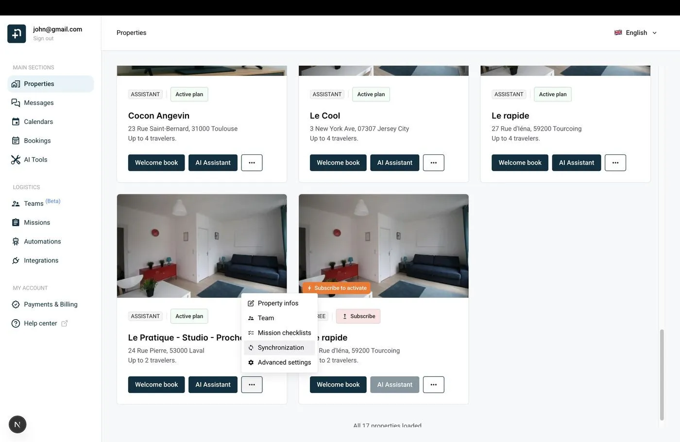Seite Unterkünfte mit dem Drei-Punkte-Menü und der Option Synchronisierung