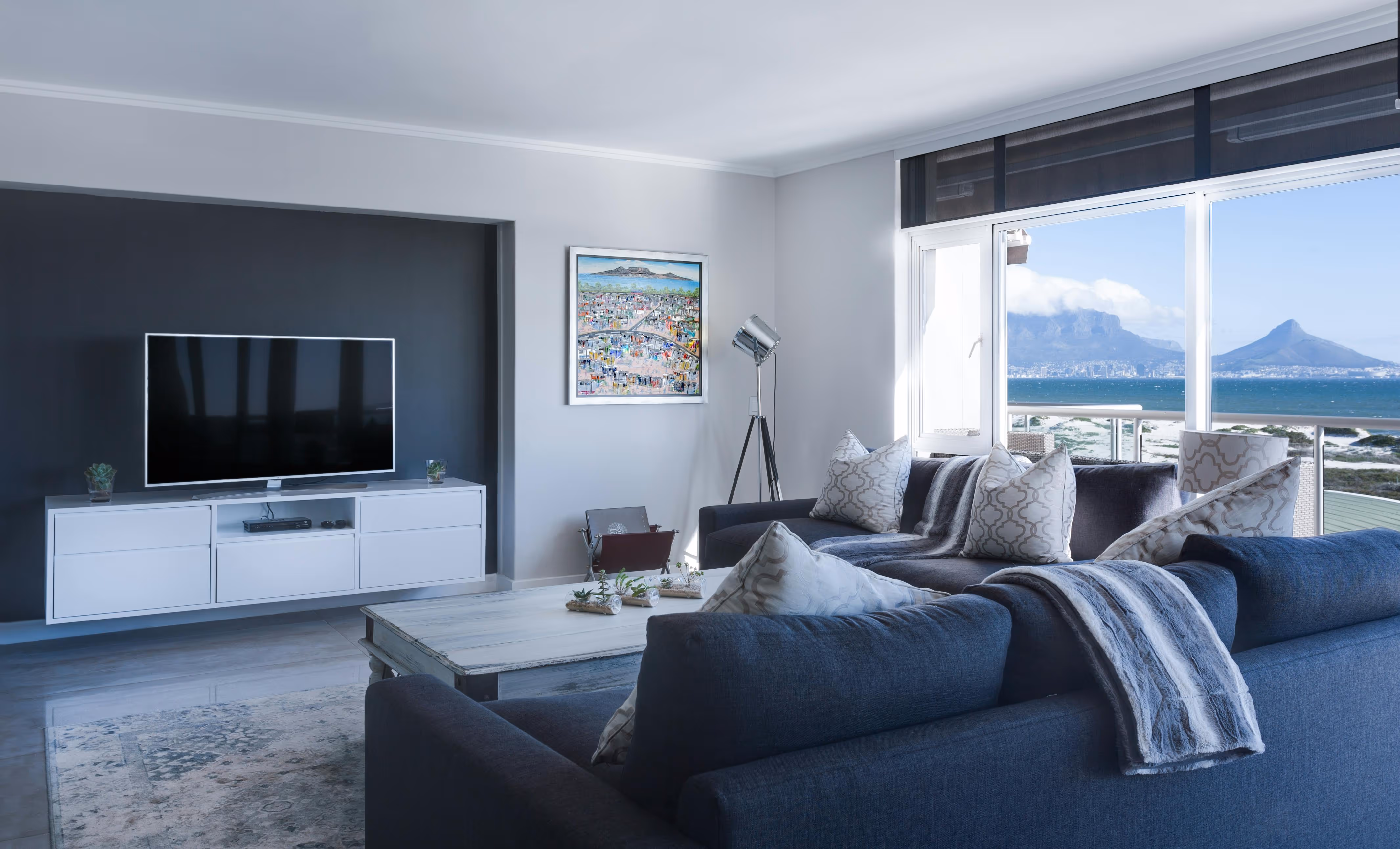 Intérieur chaleureux d'une location de vacances offrant une expérience d'accueil soignée