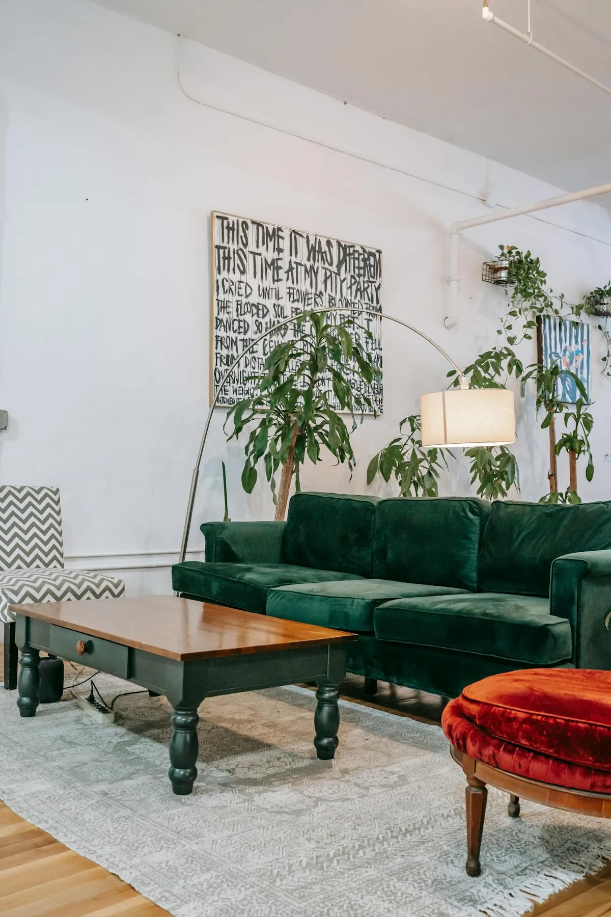 Vacation rental host building a direct-booking flywheel from repeat guests