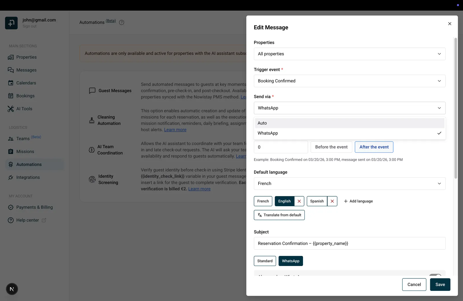 Editor dei modelli con il menu Invia tramite e le opzioni di consegna Auto e WhatsApp